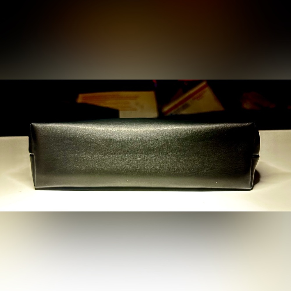 CHANEL Parfums Embossed Cosmetic Pouch in Black Faux Leather GWP - Picture 9 of 13